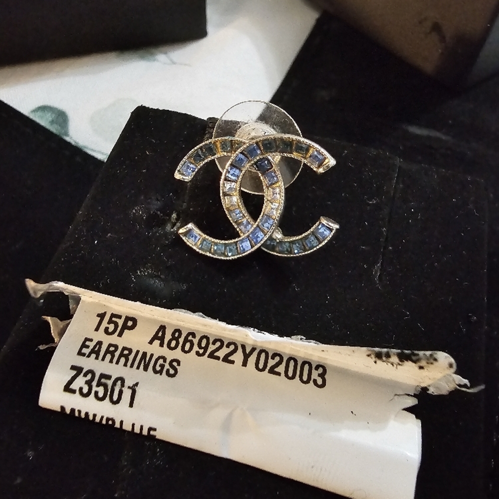 Chanel CC baguette Blue Earring - Only 1